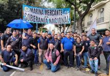 Gremios marítimos y fluviales realizarán una campaña de concientización en defensa de la Marina Mercante