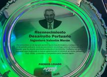 Reconocimiento al ingeniero Valentín Morán por su contribución al desarrollo portuario