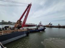 Servimagnus inició en Mar del Plata una compleja operación para retirar una draga inactiva desde hace más de una década
