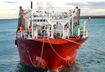 Calamar en escena: Puerto Deseado vuelve a latir con una zafra clave para la logística y el empleo