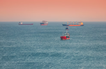 Ormuz en tensión: la logística global recalcula rutas y tiempos