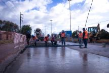 Puerto de Quequén avanza con la obra de bacheo en la Av. Almirante Brown para optimizar la logística y el tránsito urbano
