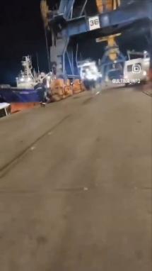 Un pesquero ruso quedó semihundido en el Puerto de Montevideo