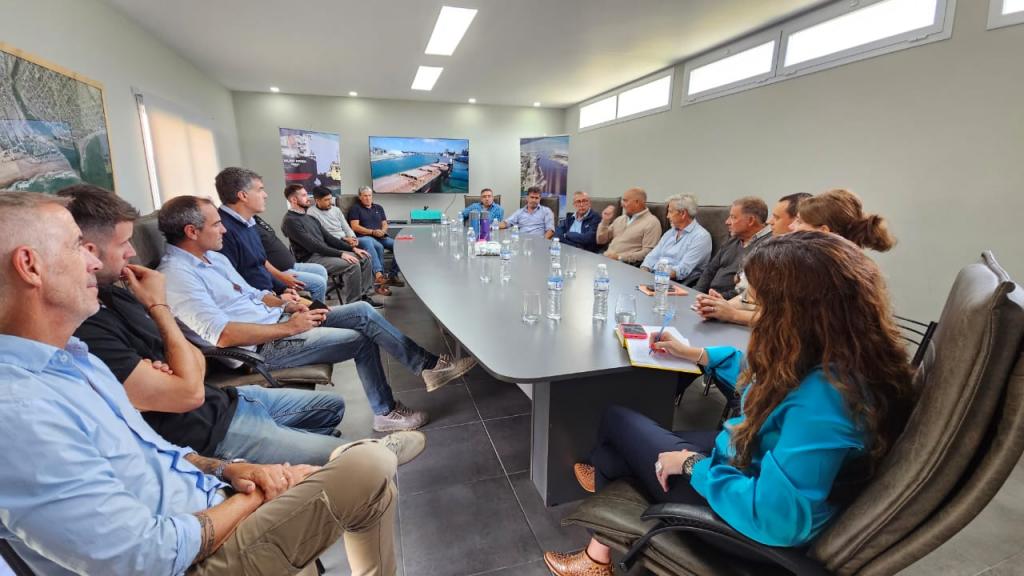 La Cámara de Actividades Portuarias se reunió con la Presidenta de Puerto Quequén