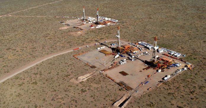 Neuquén: nuevo récord de producción de petróleo gracias a Vaca Muerta
