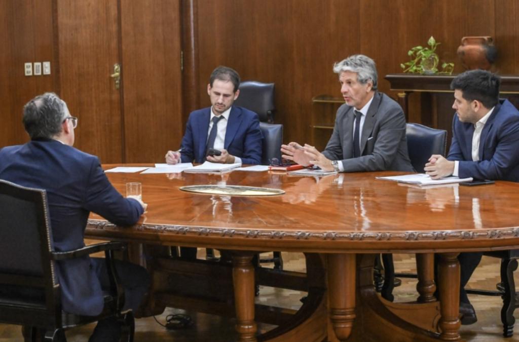 Empresa argentina invierte USD 550 millones en un nuevo puerto 