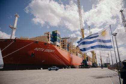 Uruguay: Puerto de Montevideo recibe un buque de 335 metros de eslora por primera vez