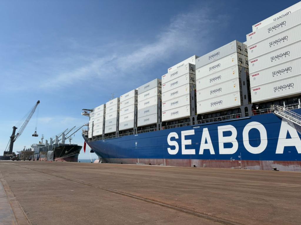 Bautizo histórico del Seaboard Valor en el Puerto de Paracas