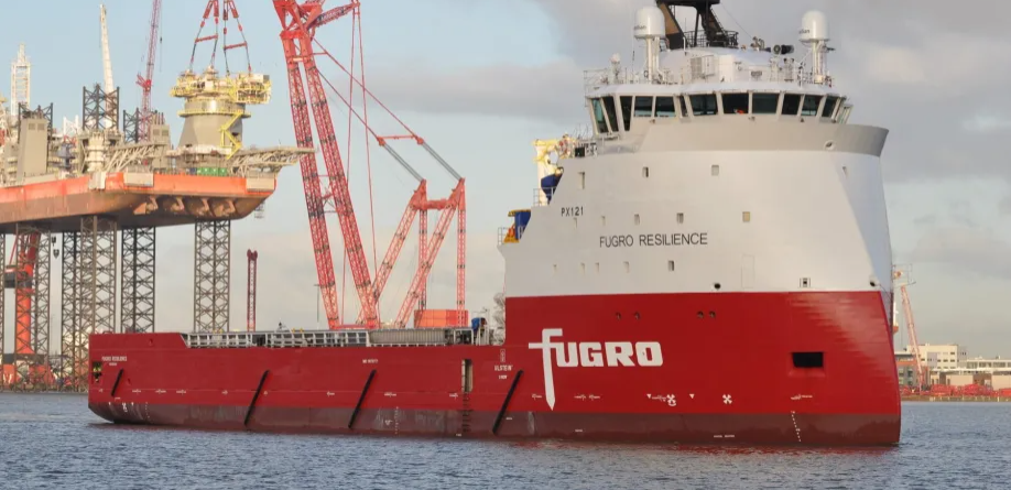 Energía: Llegó a Río Negro el buque que definirá dónde irán las monoboyas del puerto petrolero VMOS