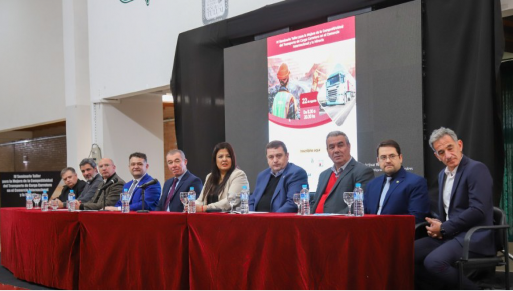 Seminario en San Juan abordó logística, minería y transporte