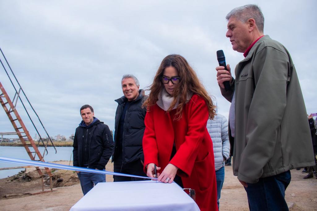 Puerto Quequén acompañó la ceremonia de bautismo y botadura del 