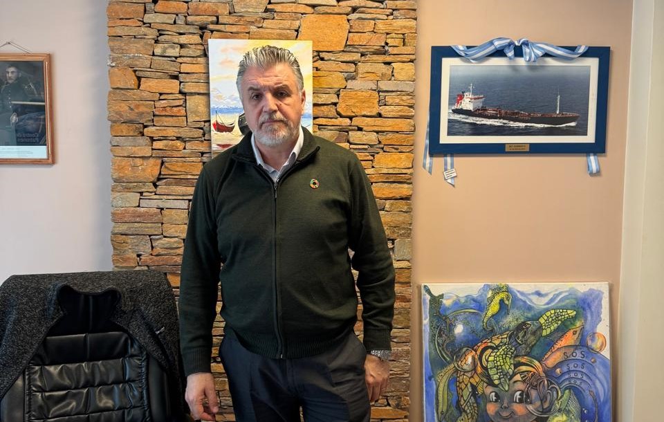 “Defender lo que tenemos”: Mariano Moreno, entre el freno al DNU 340 y una campaña que pone la soberanía en el centro