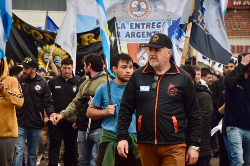 El Centro de Patrones denunció una “maniobra encubierta” para aplicar medidas de apertura y flexibilización laboral que violan las decisiones del Congreso Nacional