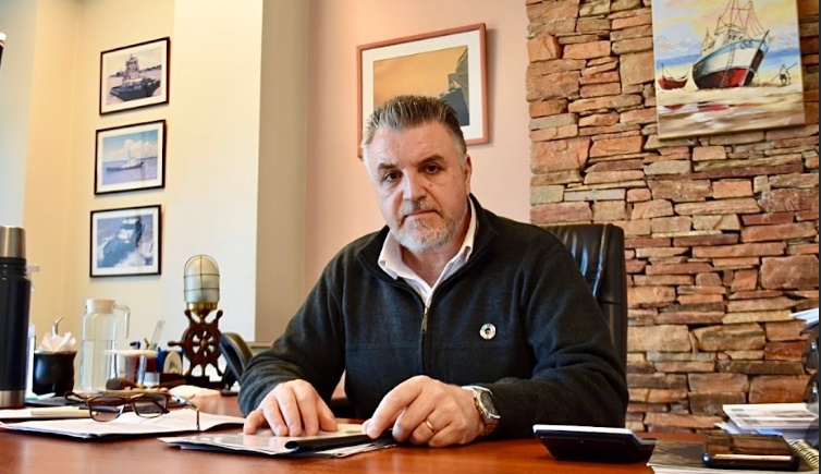 Mariano Moreno arrasó en las elecciones del Centro de Patrones y promete “redoblar la lucha por la Marina Mercante”