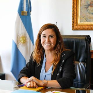 Jimena López otorga 180 días para licitar y asume como Diputada Nacional