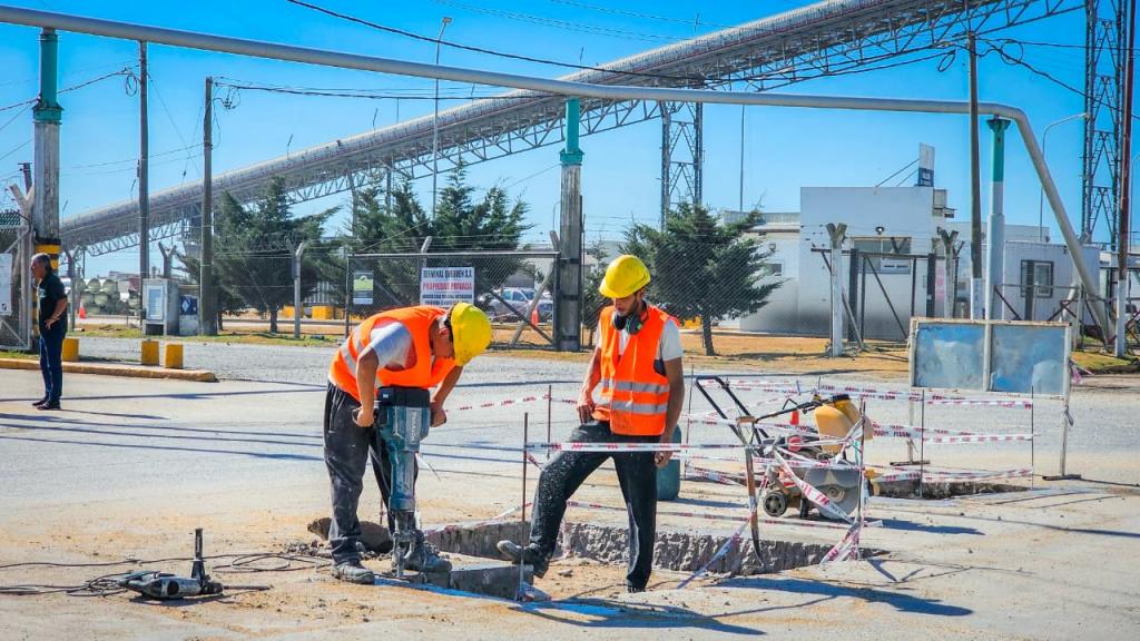 Puerto Quequén  realiza tareas de mantenimiento y limpieza