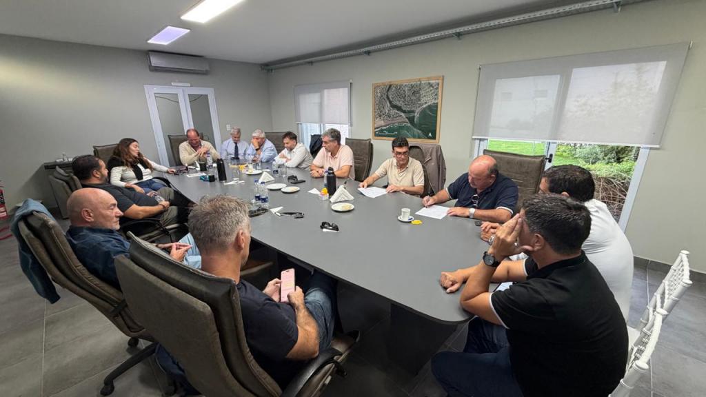 Se levantó el paro del transporte en Puerto Quequén tras un acuerdo entre las partes