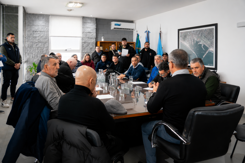 El Consorcio Portuario Regional Mar del Plata rechazó cambios en las cuotas de pesca y reclamó respaldar a la flota fresquera para sostener el empleo en tierra