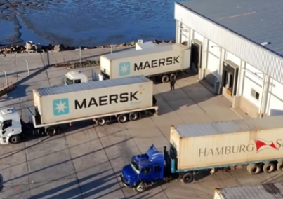Puerto Rosales concretó la primera exportación de langostinos de Conarpesa rumbo a España
