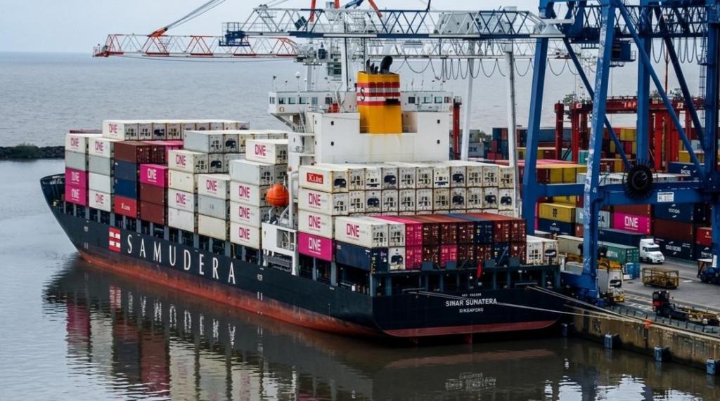 Puerto Buenos Aires suma volumen desde Asia: el nuevo servicio de ONE impulsa la actividad en TRP