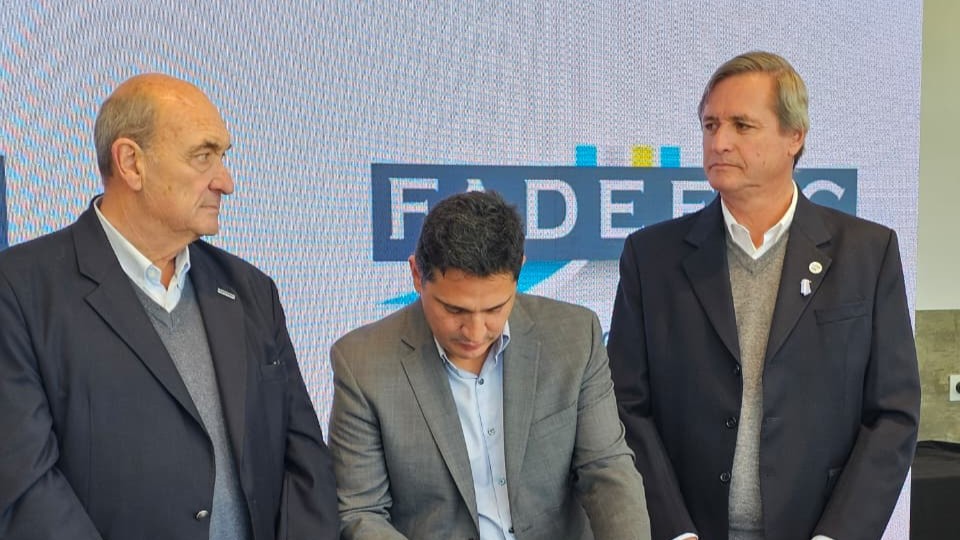 Provincia de Buenos Aires, FADEEAC y la FPT sellaron un acuerdo para profesionalizar la formación de conductores