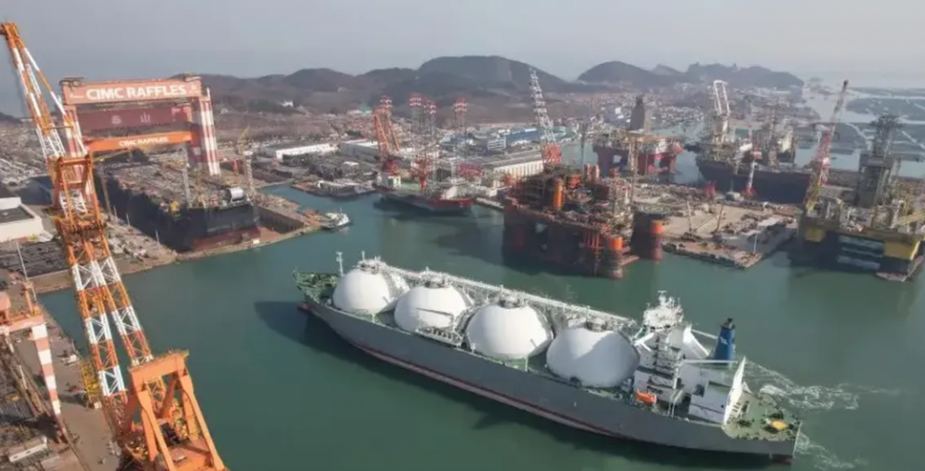 La exportación de GNL argentino suma respaldo marítimo: grupo indio asegura servicios para el proyecto de Río Negro