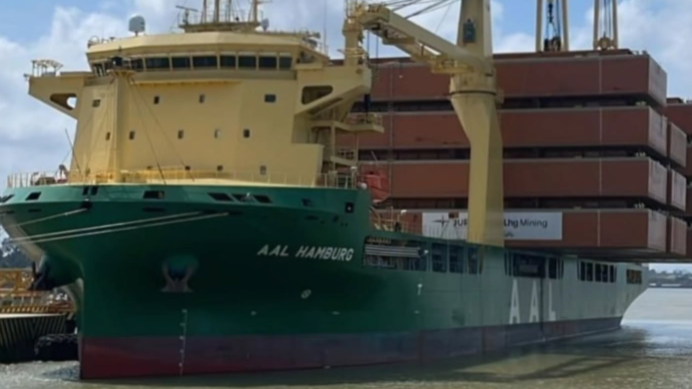 Nueva Palmira consolida su rol estratégico con el arribo de más de 120 barcazas para el transporte de minerales