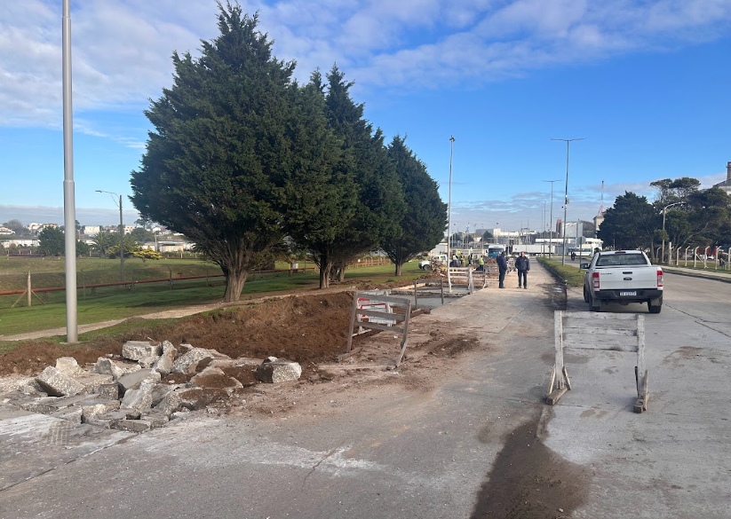 El Puerto Mar del Plata inicia una nueva etapa de bacheo y pavimentación.