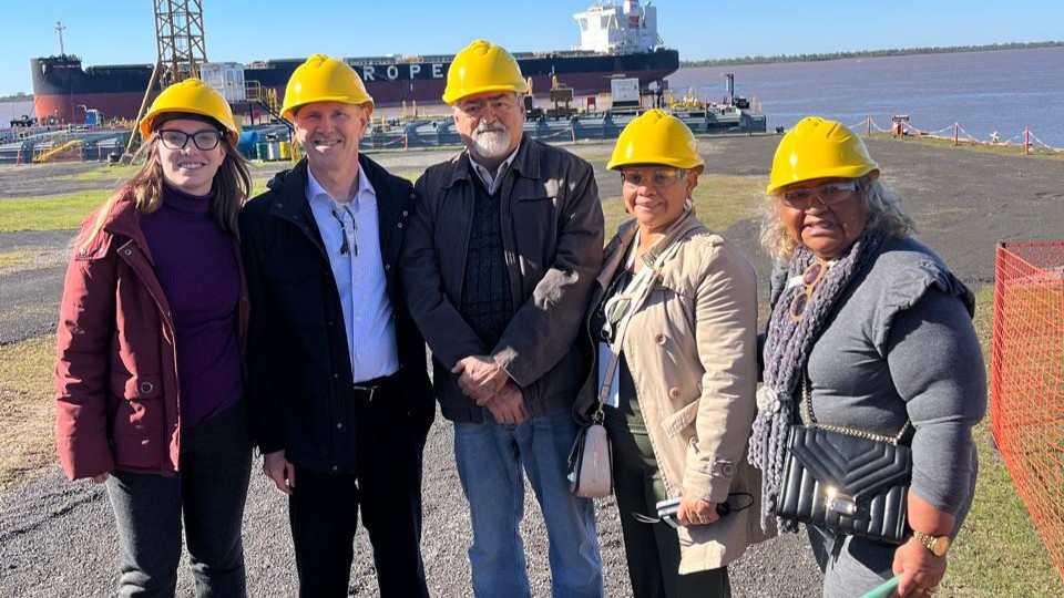 Comitiva de cinco países visita el Astillero Punta Alvear en Rosario durante la agenda de Diálogos Hidroviales Internacional