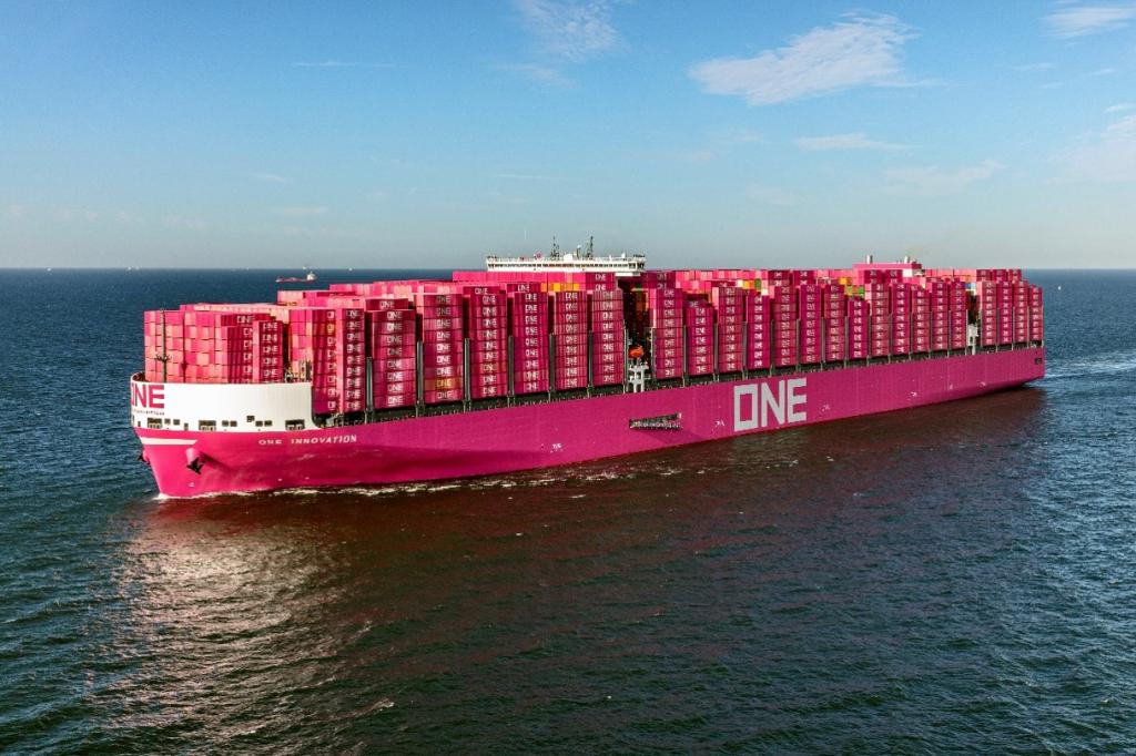 ONE lanza un nuevo servicio entre el Mediterráneo y África Occidental para fortalecer su red global