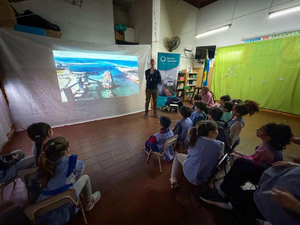 Puerto Ciudad reunió a casi 100 estudiantes para reflexionar sobre el territorio y sus proyectos de vida