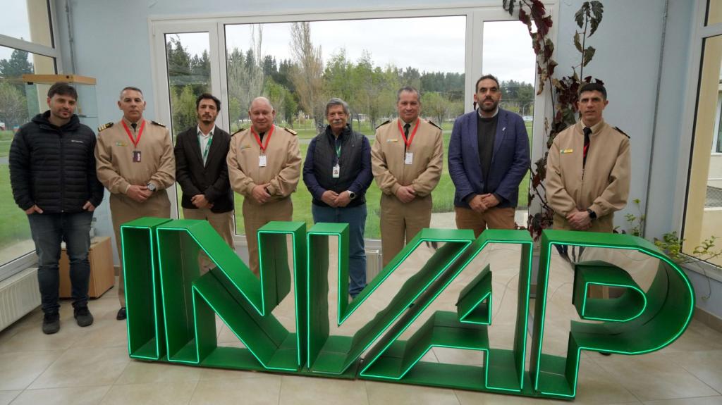 Prefectura visitó INVAP para conocer los avances del satélite argentino SABIA-Mar