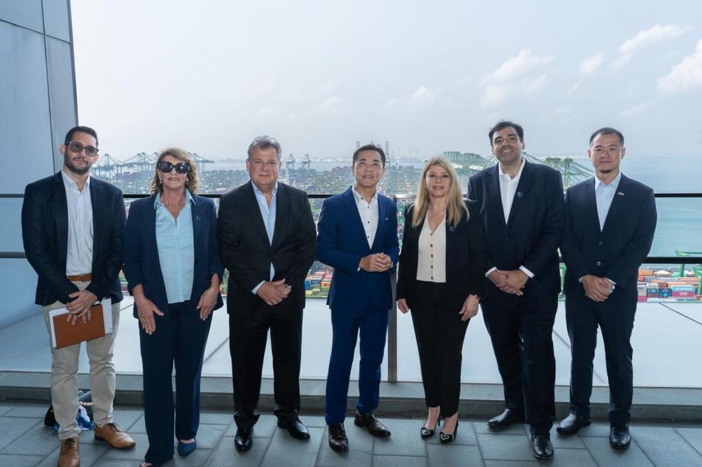 Puerto Dock Sud proyecta una nueva etapa de crecimiento tras su misión internacional a China, Singapur y Turquía